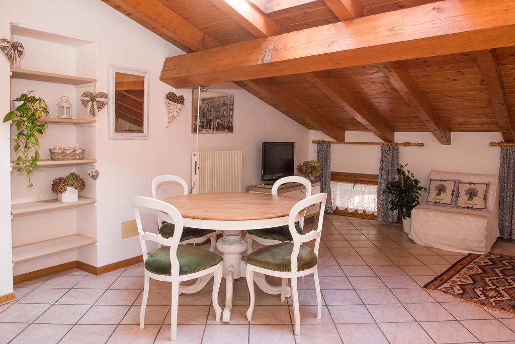 Ferienwohnung Residenza Contrada Tedesca Trient Zimmer foto